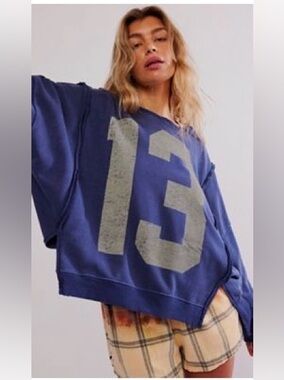 NEW WE THE FRREE GRAPHIC CAMDEN PULLOVER | SMALL
